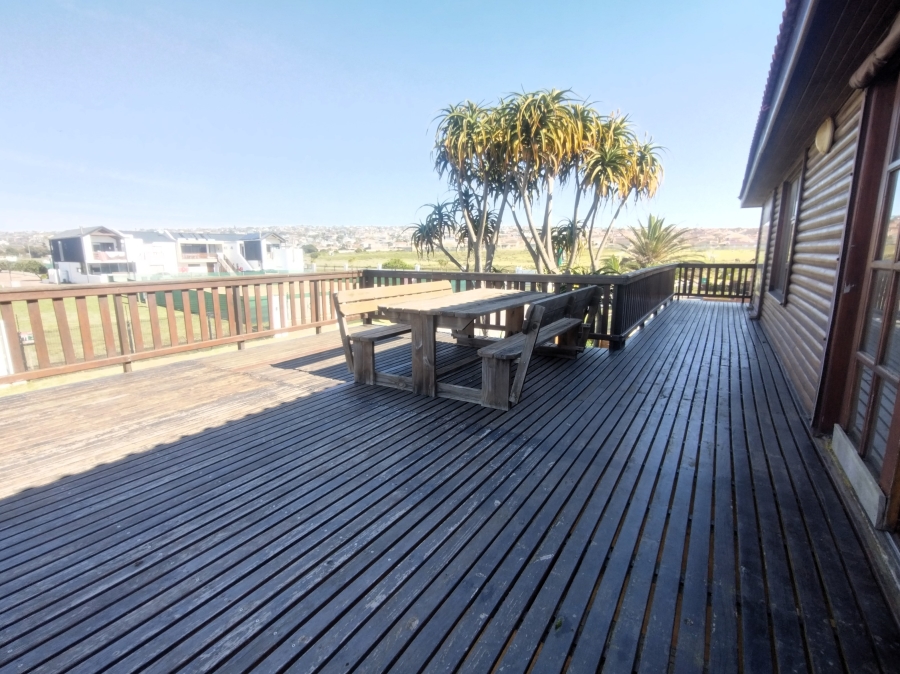5 Bedroom Property for Sale in Kabeljauws Eastern Cape